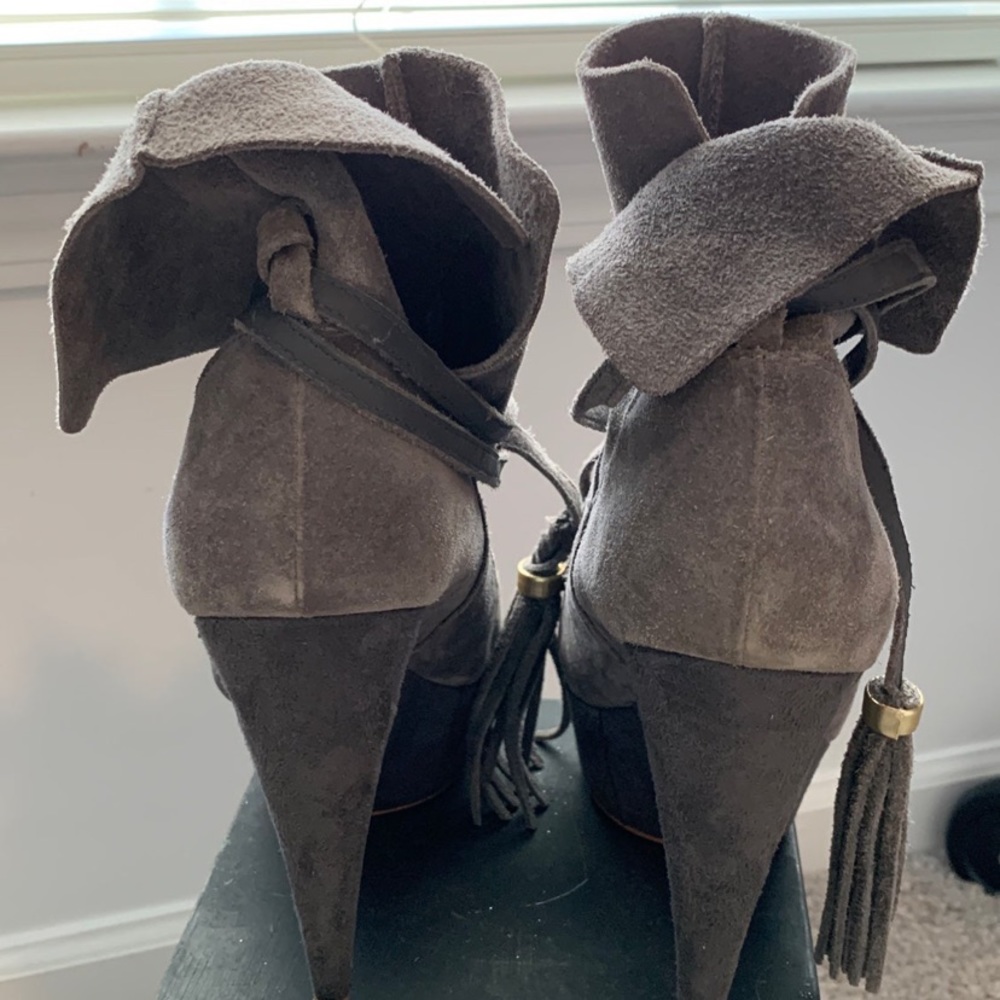Colin Stuart Booties In Great Condition . Grey Su… - image 3